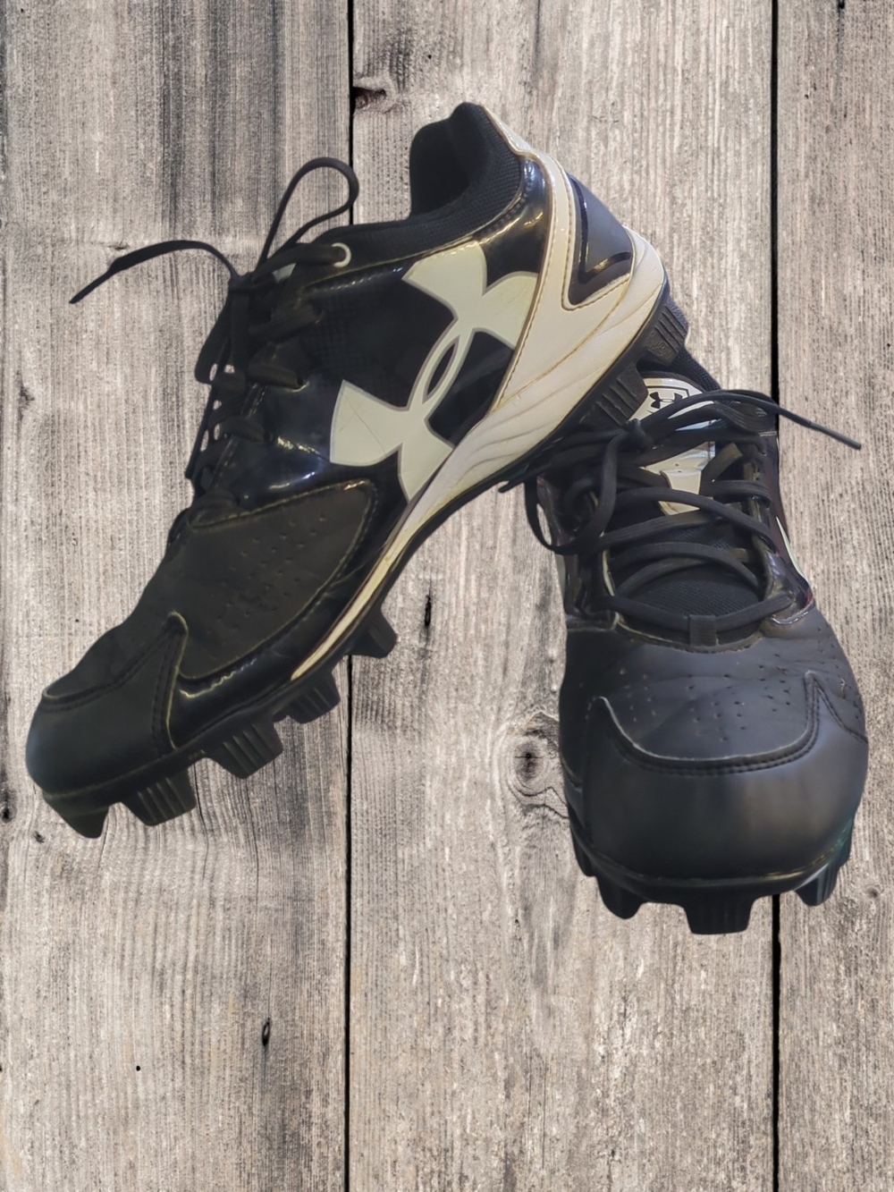 Under Armour Black and White Men's Cleats